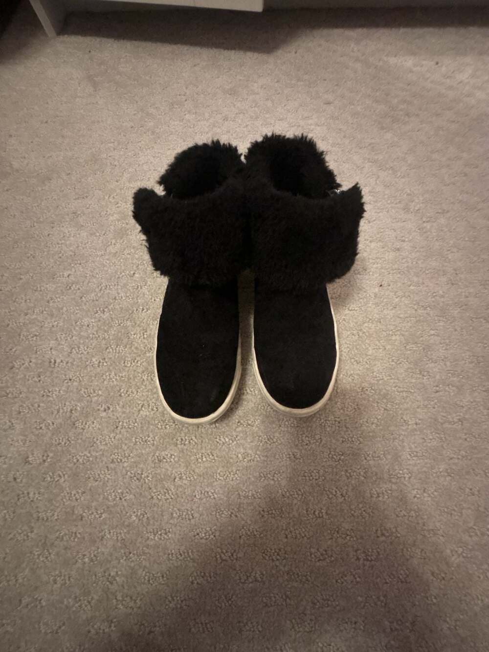Steve Madden Black Suede Faux Fur Cuff Zip Sneaker Booties kids size 1